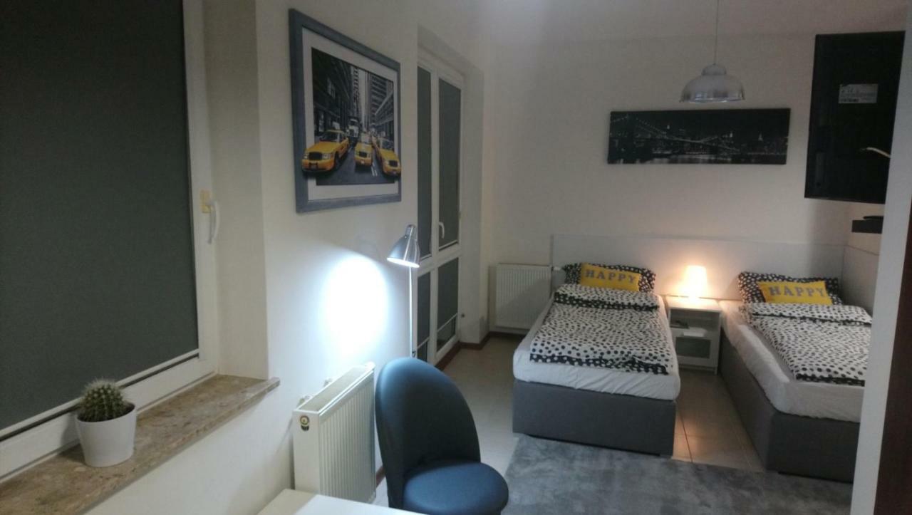 פיאזשנו Apartament Kniaziewicza - Komfortowe Noclegi מראה חיצוני תמונה